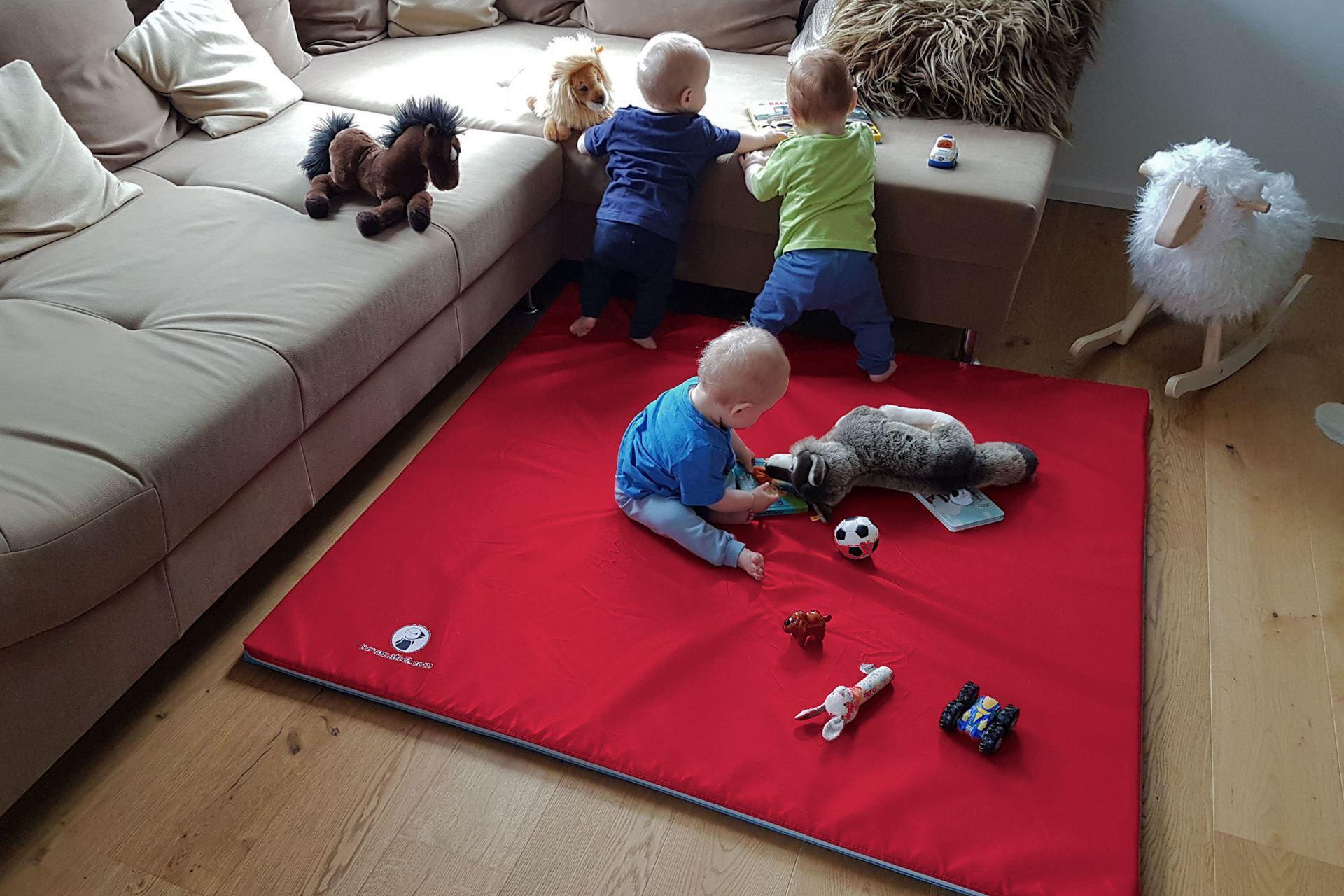 Spielmatte Wohnzimmer - quadratische Matte mit vielfältigen Einsatzmöglichkeiten