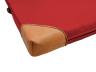 Turnmatte-mit-Lederecken-Detail-rot - farbige Leichtturnmatte mit 4 Echtleder-Ecken