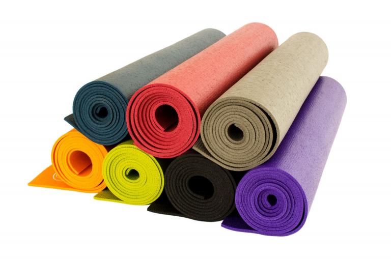 Die vielfältige Farbauswahl unserer Yogamatten Basic.